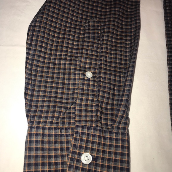 Long sleeve button down - Picture 3 of 4